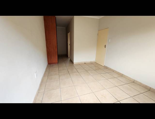 3 BEDROOM TOWNHOUSE FOR SALE IN WATERVAL EAST